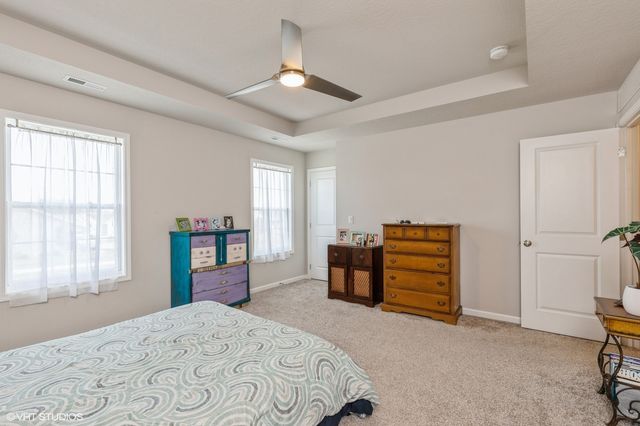 2304 Hazeltine Place, Norwalk, IA 50211