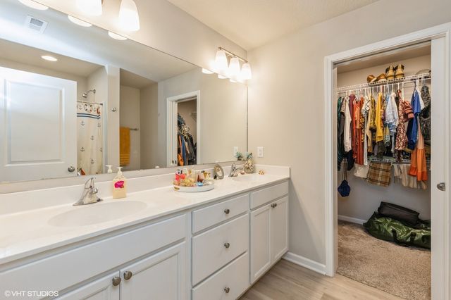 2304 Hazeltine Place, Norwalk, IA 50211