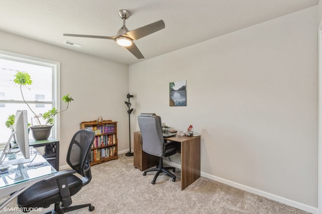 2304 Hazeltine Place, Norwalk, IA 50211