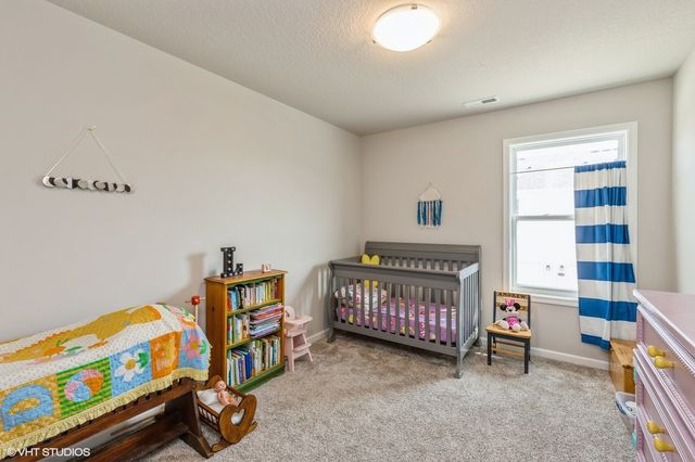 2304 Hazeltine Place, Norwalk, IA 50211