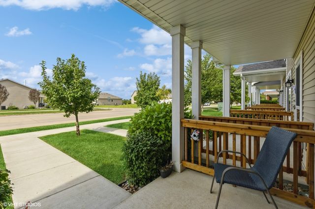 2304 Hazeltine Place, Norwalk, IA 50211