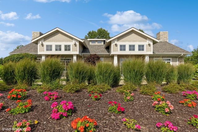 2304 Hazeltine Place, Norwalk, IA 50211
