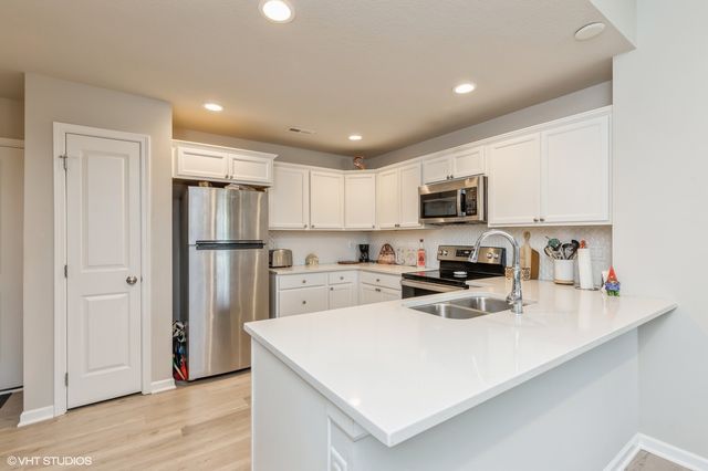 2304 Hazeltine Place, Norwalk, IA 50211