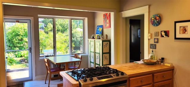146 Lexington Avenue, Cranston, RI 02910