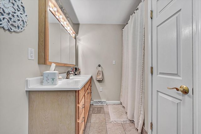 111 Barrington CT, Hardy, VA 24101