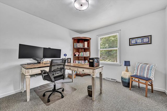 111 Barrington CT, Hardy, VA 24101