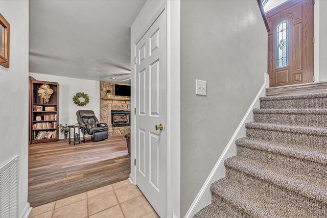 111 Barrington CT, Hardy, VA 24101