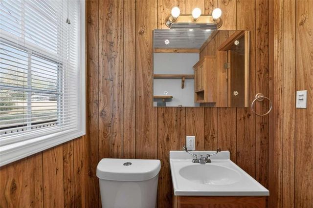 602 Mandeville Road, Carrollton, GA 30117