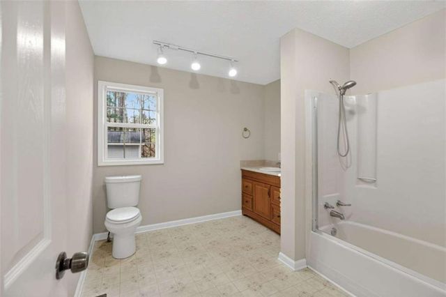 602 Mandeville Road, Carrollton, GA 30117