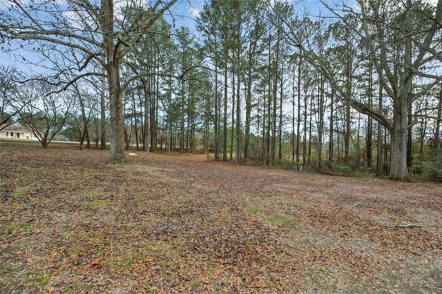 602 Mandeville Road, Carrollton, GA 30117