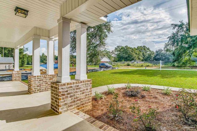 4316 Watkins St, Pace, FL 32571