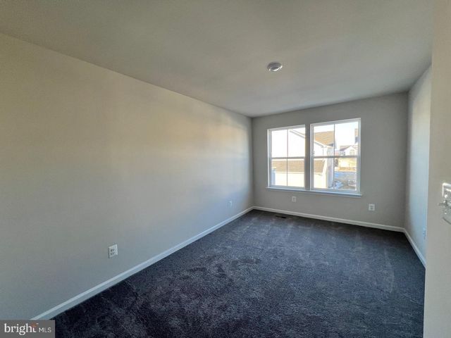 1326 CEDAR VALLEY RD, Ranson, WV 25438