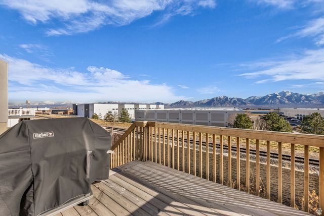 7427 S WOOD FARMS DR, West Jordan, UT 84084