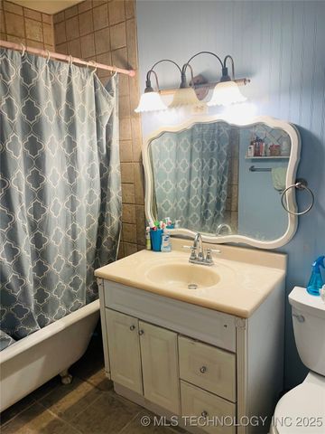 1105 W Elm, Durant, OK 74701