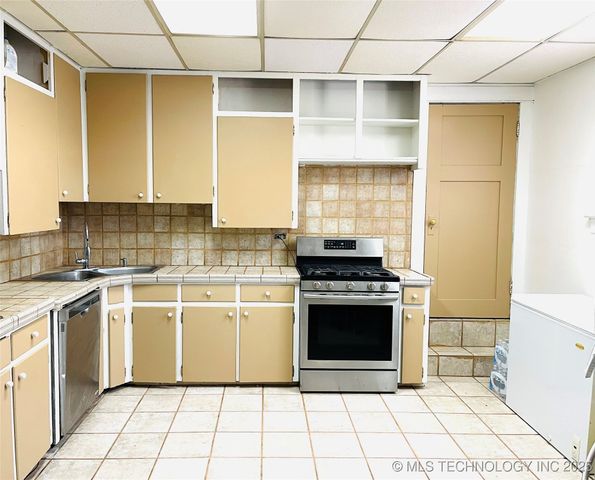 1105 W Elm, Durant, OK 74701