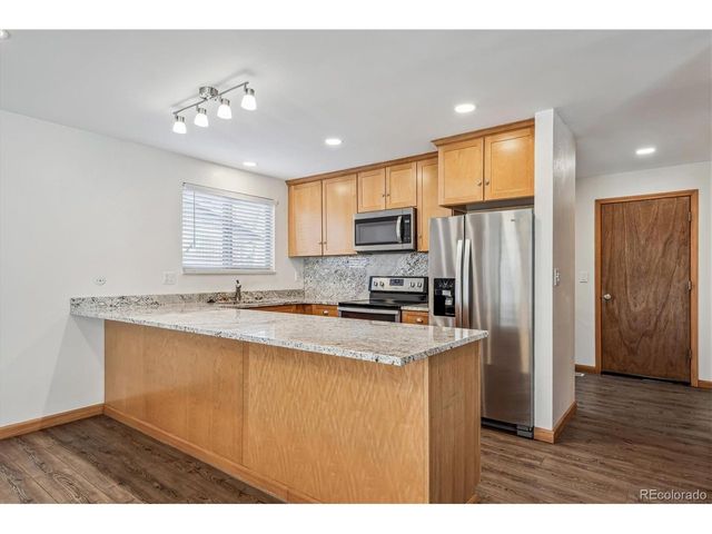 1843 S Pierson Ct, Lakewood, CO 80232