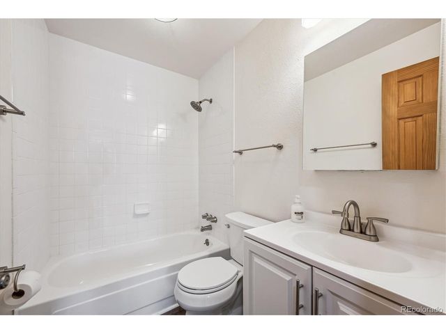 1843 S Pierson Ct, Lakewood, CO 80232