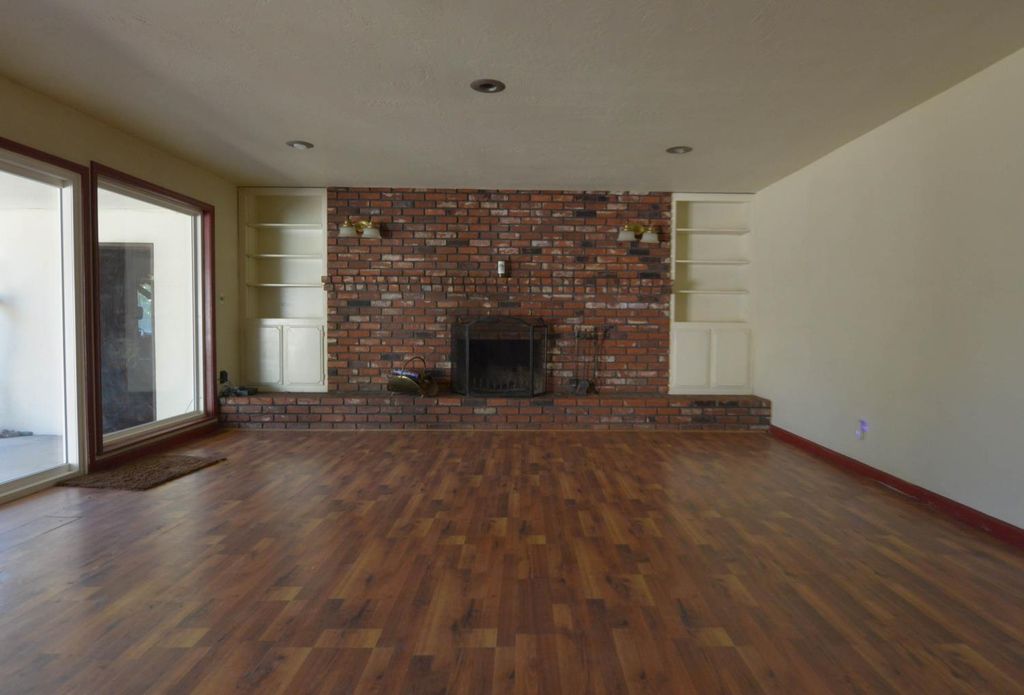 Image 42 of property listing at 1636 W Vartikian Avenue, Fresno, CA 93711