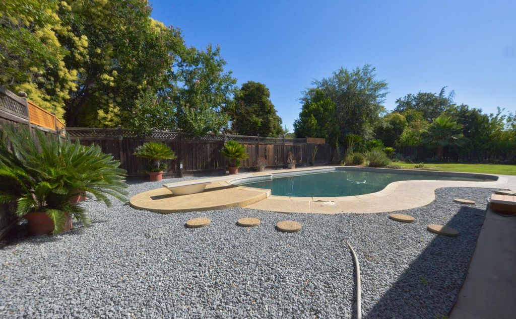 Image 43 of property listing at 1636 W Vartikian Avenue, Fresno, CA 93711