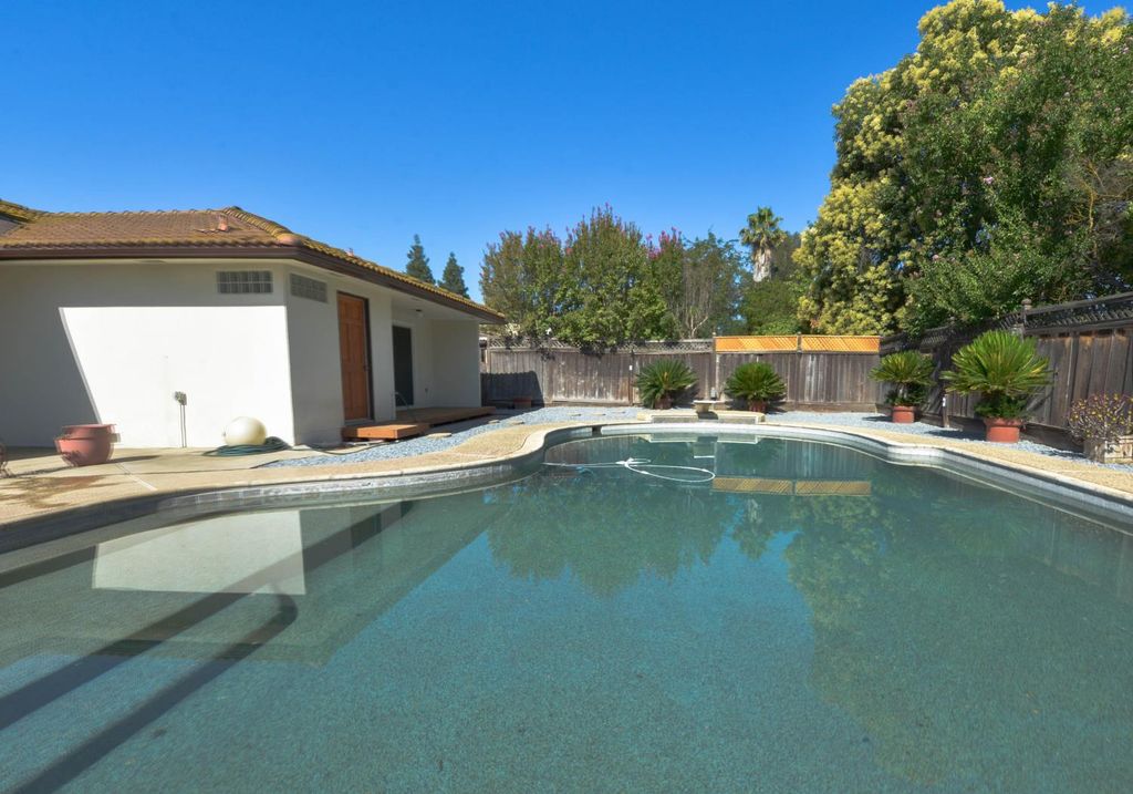 Image 50 of property listing at 1636 W Vartikian Avenue, Fresno, CA 93711