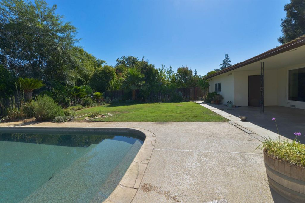 Image 52 of property listing at 1636 W Vartikian Avenue, Fresno, CA 93711