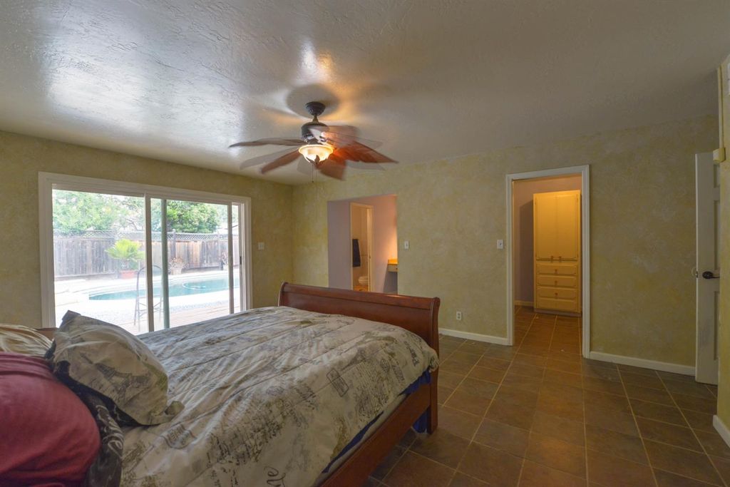 Image 9 of property listing at 1636 W Vartikian Avenue, Fresno, CA 93711