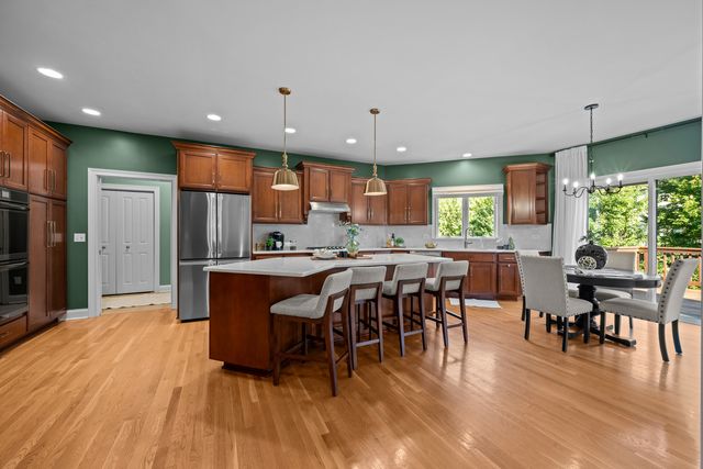 402 Deerfield Drive, Oswego, IL 60543