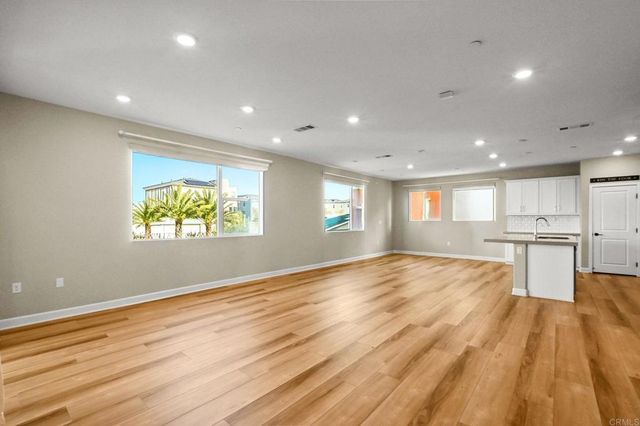 1856 Focus Dr, Chula Vista, CA 91915