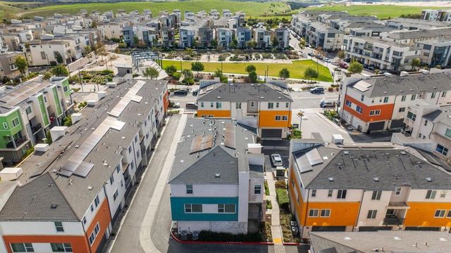 1856 Focus Dr, Chula Vista, CA 91915