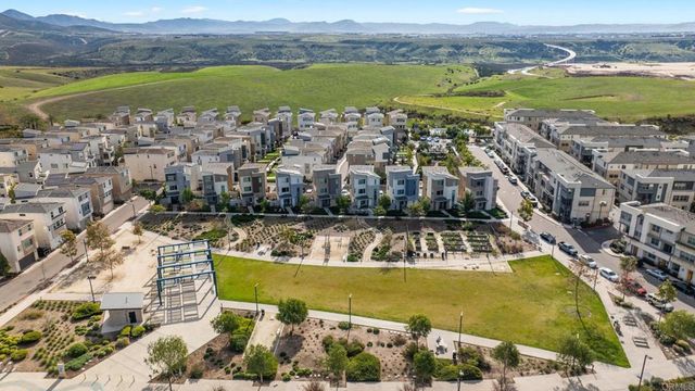 1856 Focus Dr, Chula Vista, CA 91915