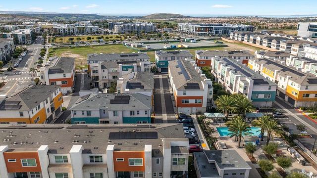 1856 Focus Dr, Chula Vista, CA 91915