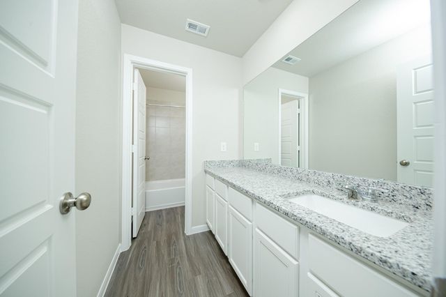 3074 Nickell Back Drive, Conroe, TX 77301