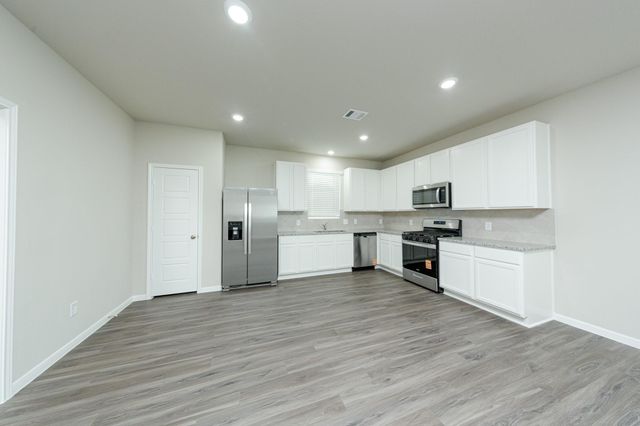 3074 Nickell Back Drive, Conroe, TX 77301