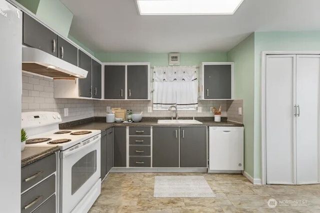 3322 Chandler Street, Tacoma, WA 98418