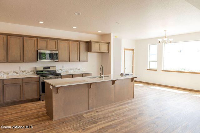 8029 N Pasture View St, Post Falls, ID 83854