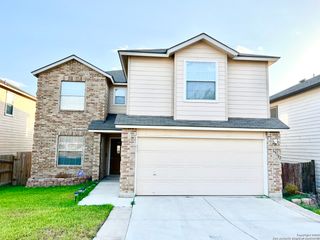 13107 Camino Carlos, San Antonio, TX 78233