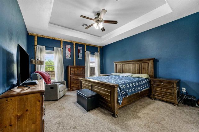1504 Stonehouse Dr, Elgin, OK 73538