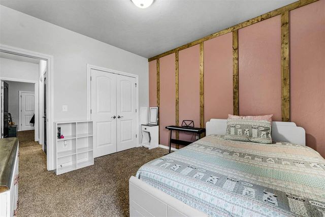 1504 Stonehouse Dr, Elgin, OK 73538