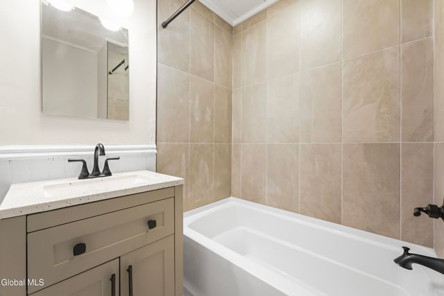 58 Lincoln Avenue, Saratoga Springs, NY 12866