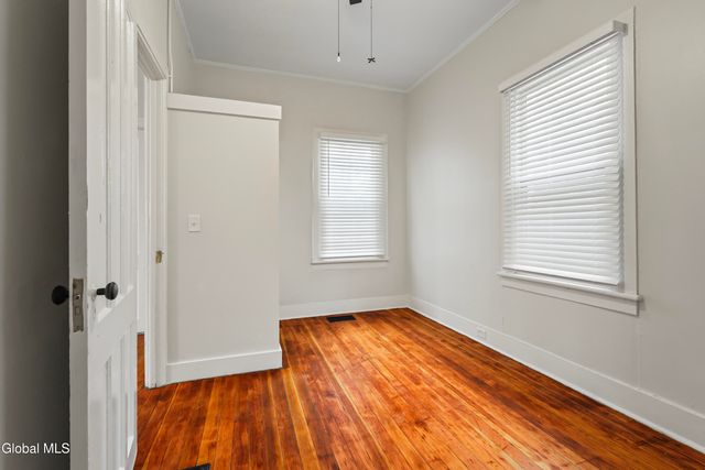 58 Lincoln Avenue, Saratoga Springs, NY 12866