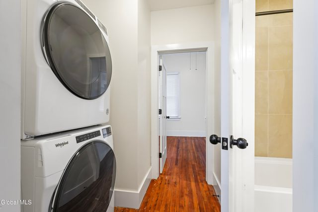 58 Lincoln Avenue, Saratoga Springs, NY 12866