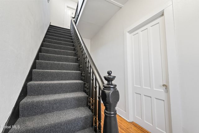 58 Lincoln Avenue, Saratoga Springs, NY 12866