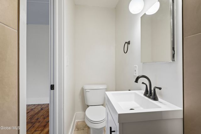 58 Lincoln Avenue, Saratoga Springs, NY 12866