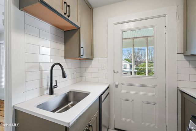 58 Lincoln Avenue, Saratoga Springs, NY 12866