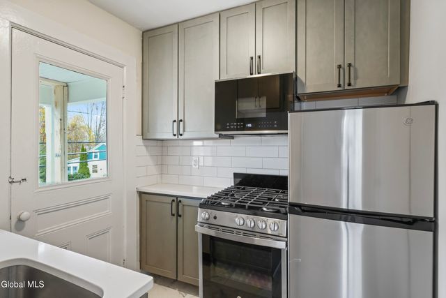 58 Lincoln Avenue, Saratoga Springs, NY 12866