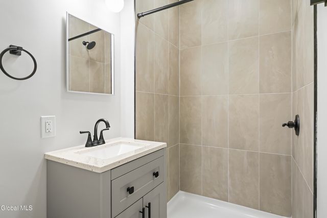 58 Lincoln Avenue, Saratoga Springs, NY 12866