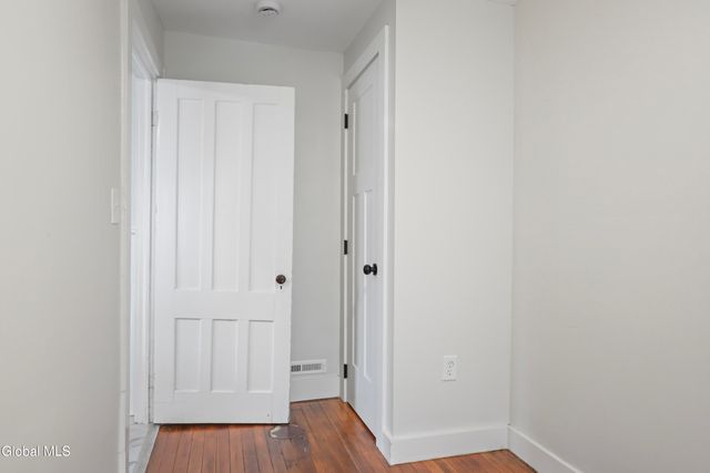 58 Lincoln Avenue, Saratoga Springs, NY 12866