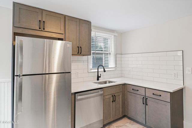 58 Lincoln Avenue, Saratoga Springs, NY 12866