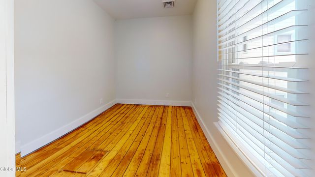 58 Lincoln Avenue, Saratoga Springs, NY 12866