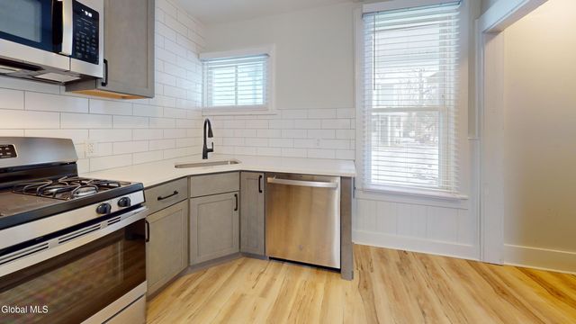 58 Lincoln Avenue, Saratoga Springs, NY 12866